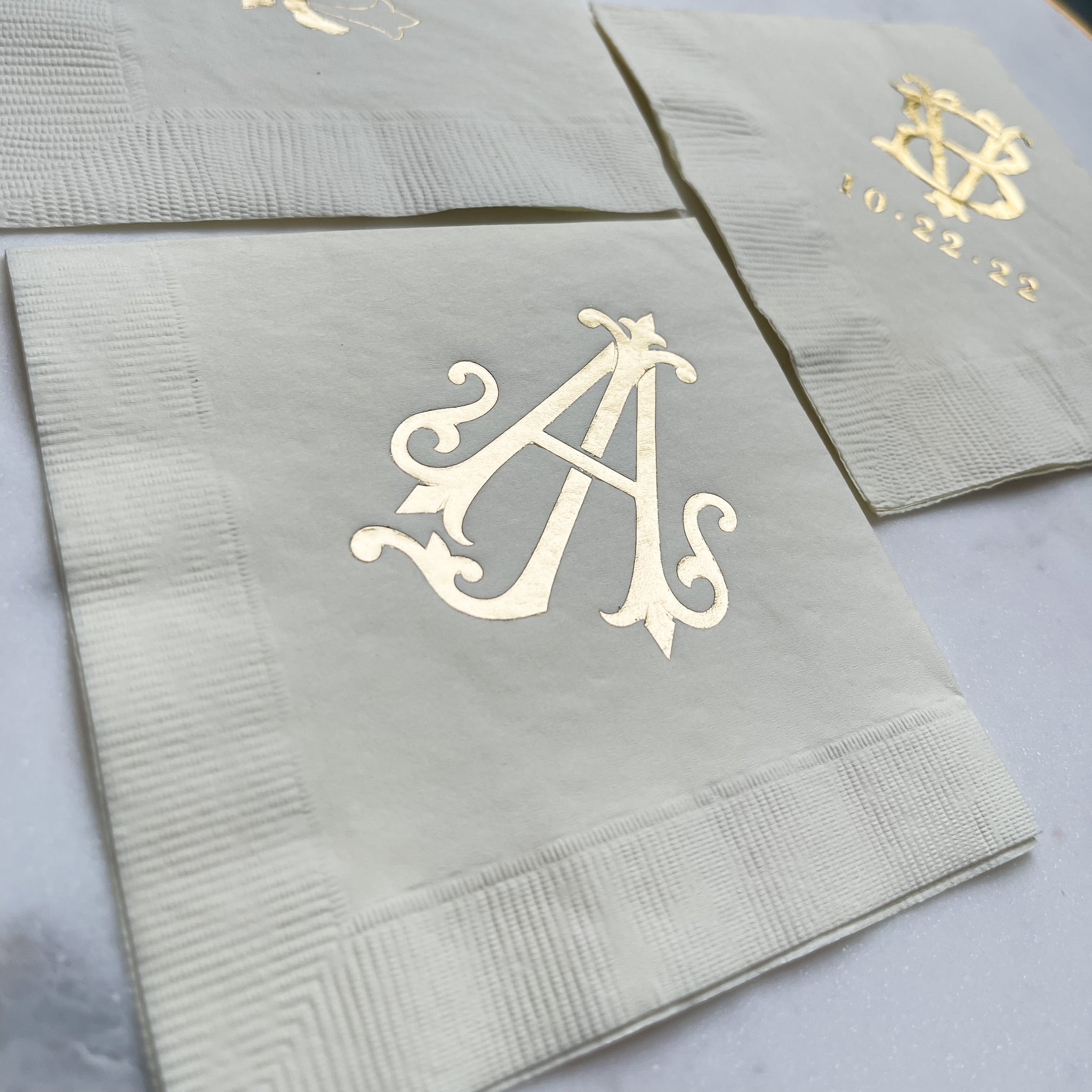 Gift Boutique 100 Gold Monogram Cocktail Napkins Letter S Disposable Paper Pack Elegant Metallic Golden Foil Hand Napkin for Powder Room Wedding Holiday Birthday Party Baby Shower Decorative Towels Gift Boutique 100 Gold Monogram Cocktail Napkins Letter S Disposable Paper Pack Elegant Metallic Golden Foil Hand Napkin for Powder Room Wedding Holiday Birthday Party Baby Shower Decorative Towels