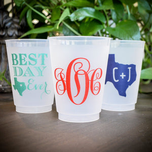 Traditional Couple's Monogram Shatterproof Cups, Personalized Wedding Cup, Custom Rehearsal Dinner, Customizable Engagement Party Plastic